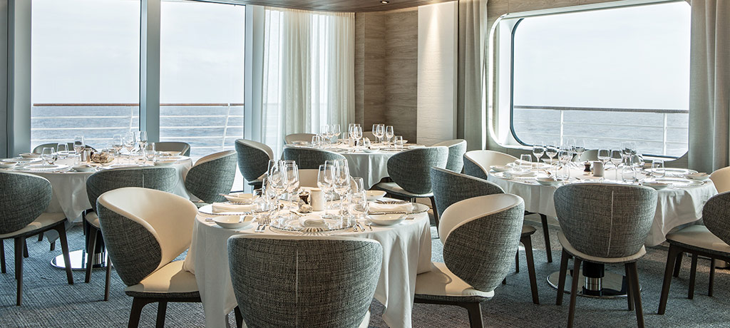 Arctic Le Commandant Charcot dining 